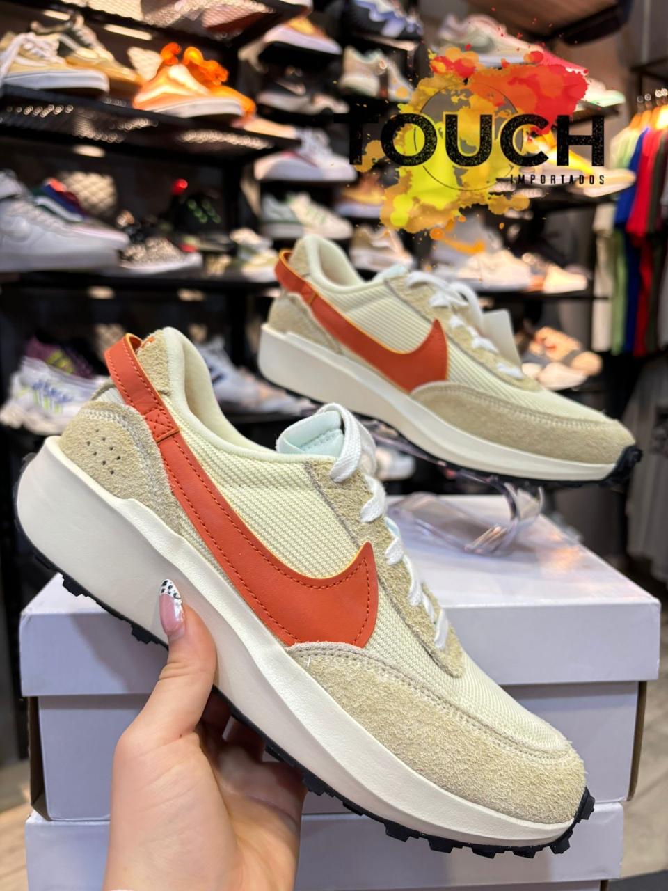NIKE WAFFLE DEBUT (16000)