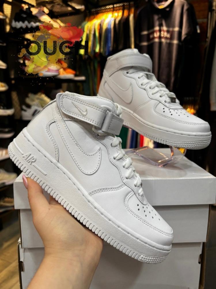 Nike Air Force 1 Mid Triple White
