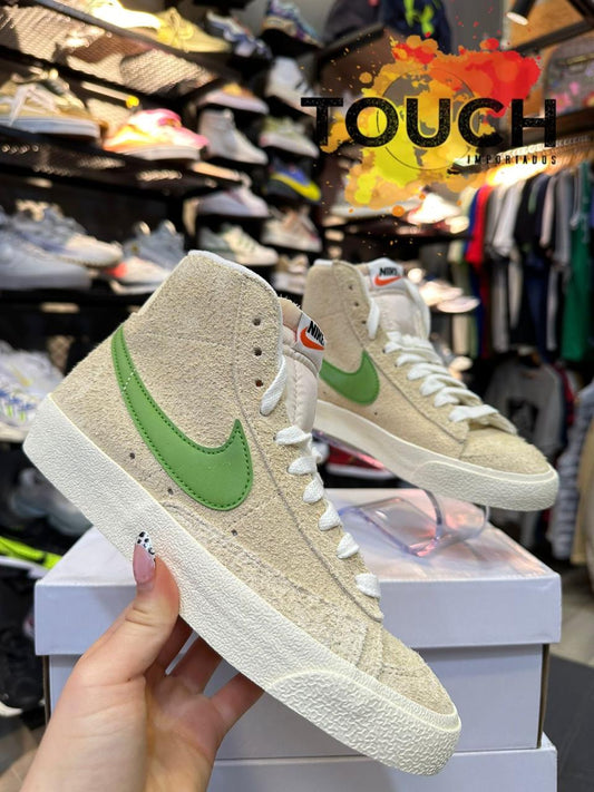 🌿 NIKE BLAZER MID 77 VINTAGE