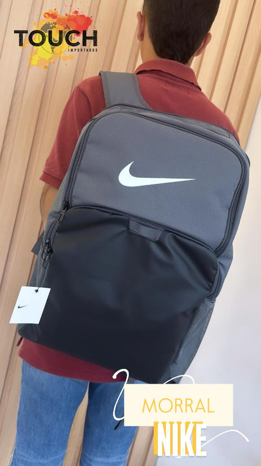 MORRAL NIKE