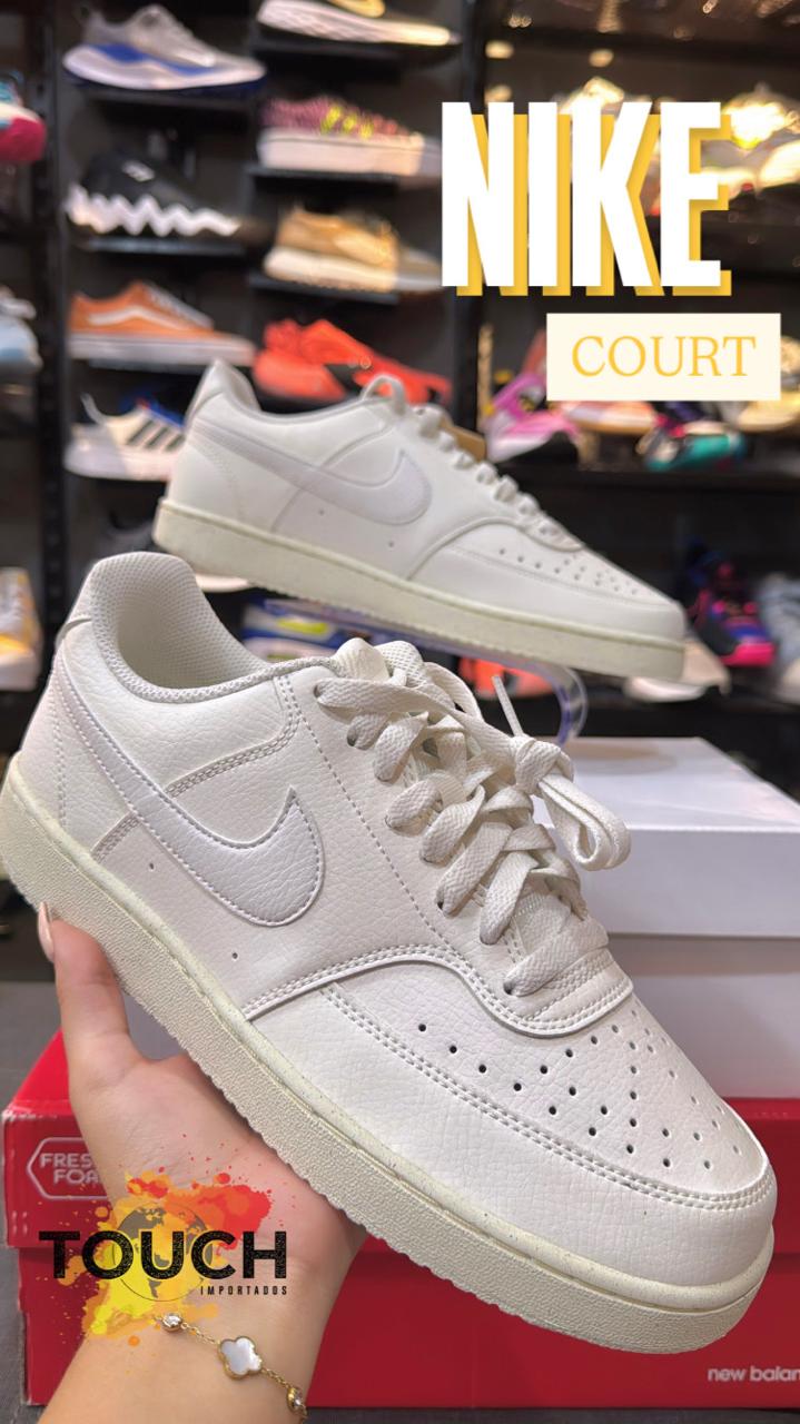 ⚪ NIKE Blanco Clásico