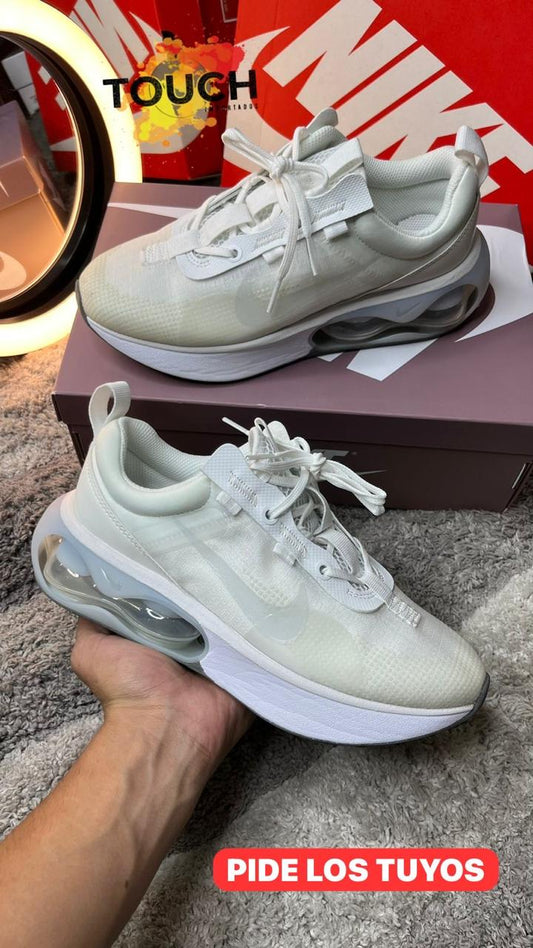 ✨ NIKE AIR MAX MOTION 2