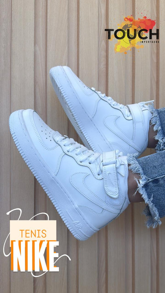 NIKE AIR FORCE 1 MID