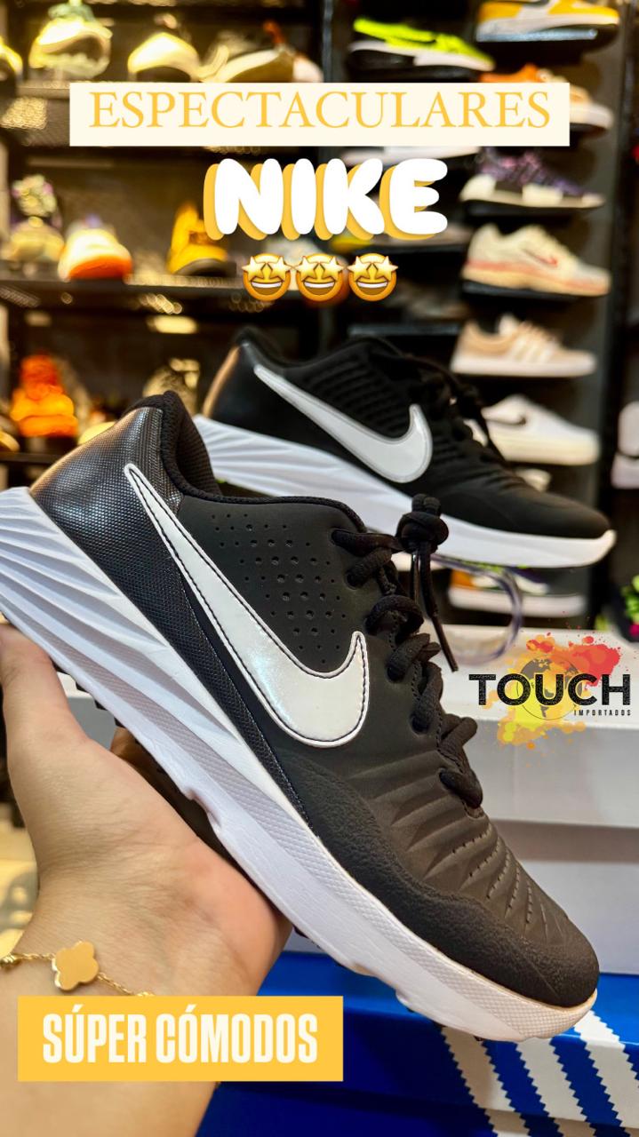 NIKE ALPHA HUARACHE 3 TURF (11275)