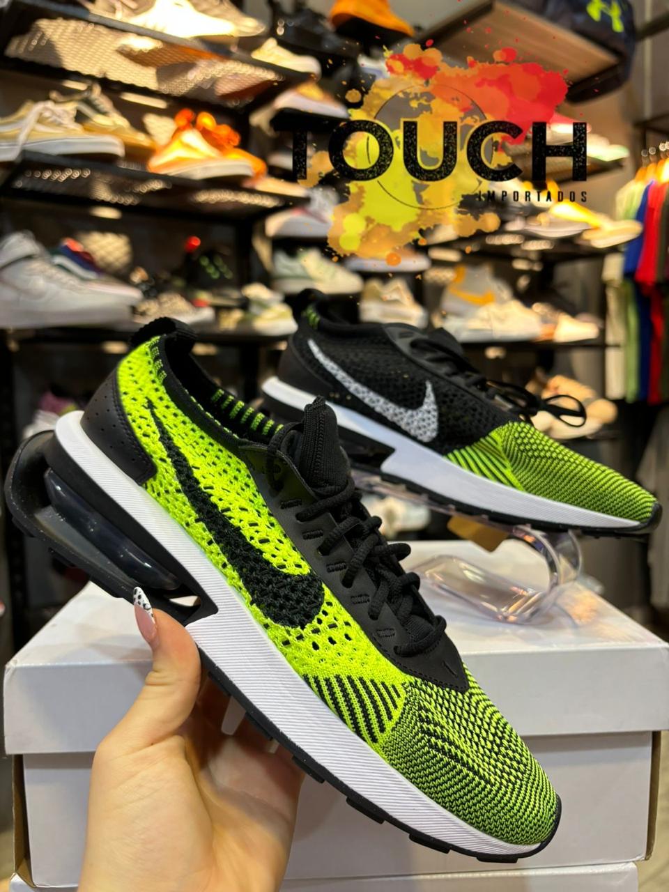 NIKE AIR MAX FLYKNIT RACER (15537)