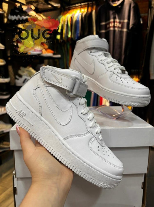 Nike Air Force 1 Mid Triple White